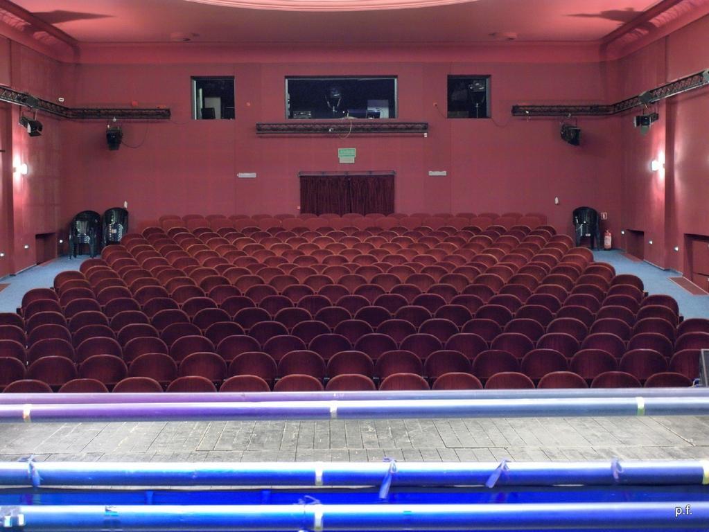 Teatr Baj Pomorski Thorn Exterior foto