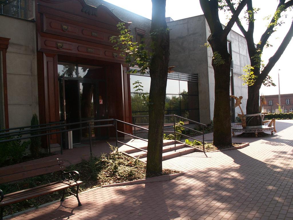 Teatr Baj Pomorski Thorn Exterior foto